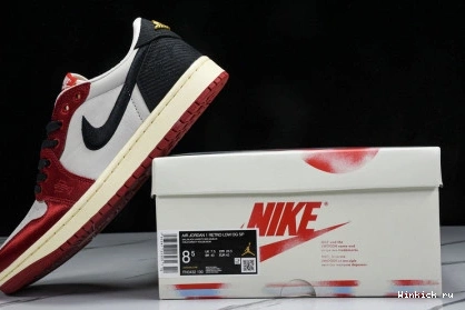 Room Home Trophy Low Jordan 1 OG Retro 1029